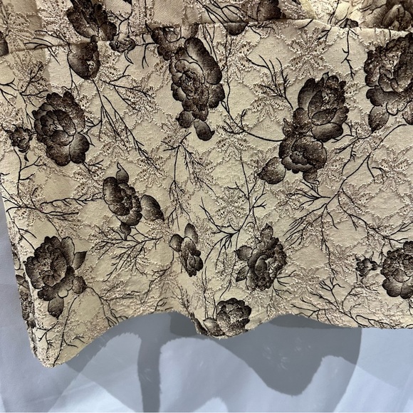 Conrad C Floral Lace Tank Top - Picture 4 of 7